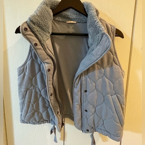 Calia Quilted Vest - Picture 3 of 8